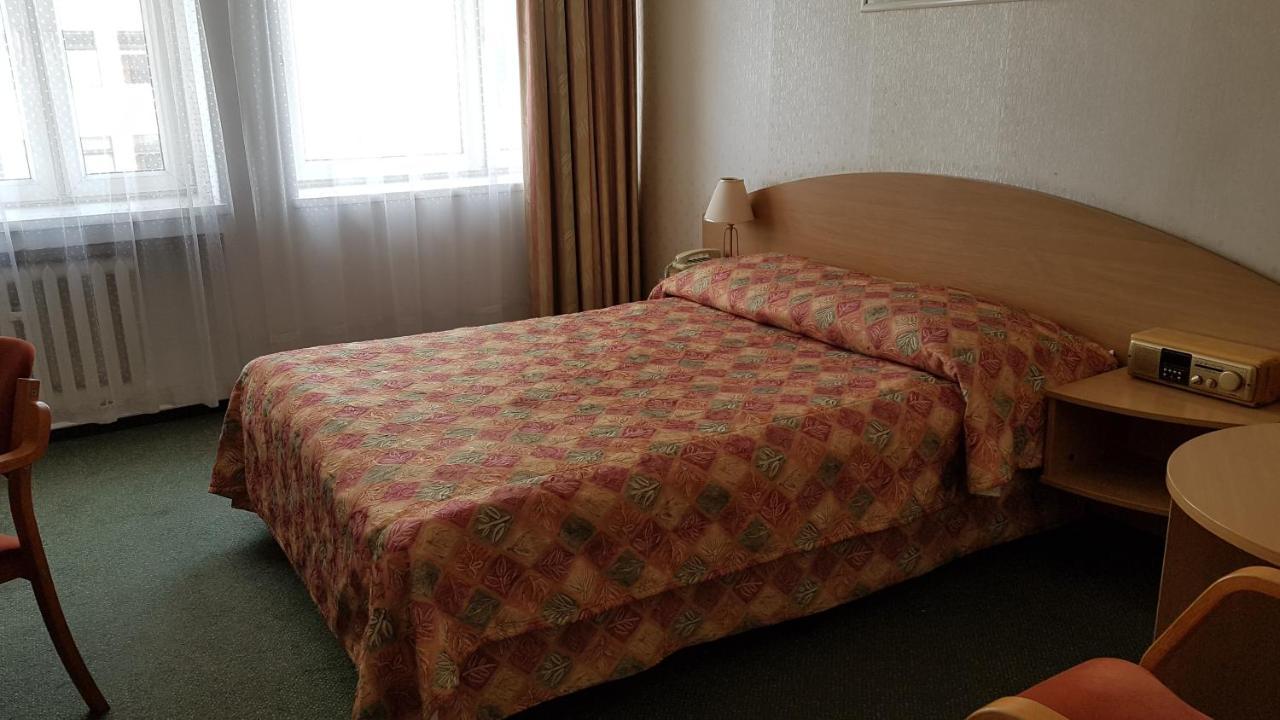 Hotel Swiatowit Лодзь Экстерьер фото