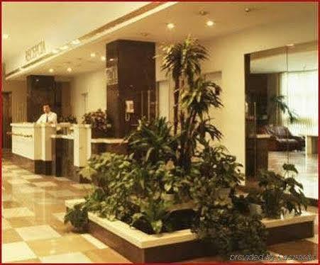 Hotel Swiatowit Лодзь Экстерьер фото